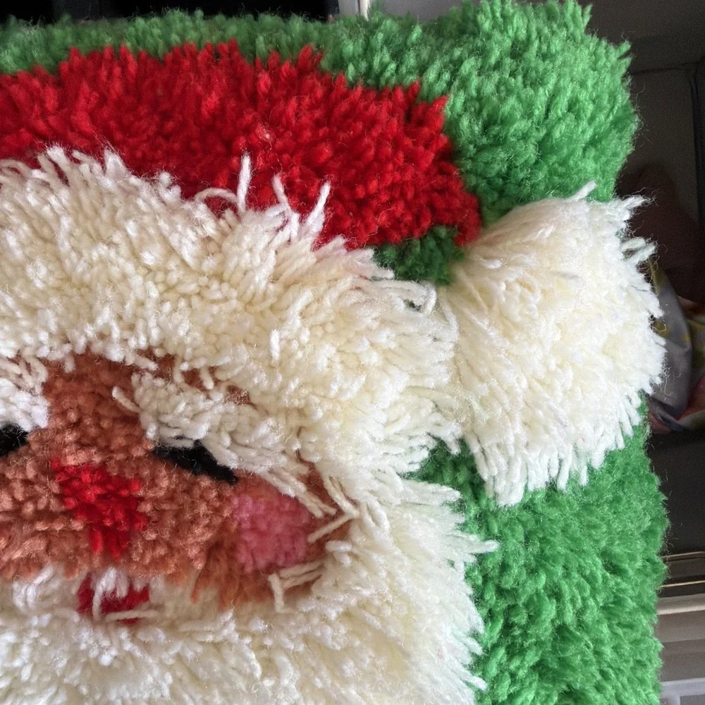 Vintage Handmade Latch Hook Santa Claus Christmas Holiday‎ Decor Pillow 15